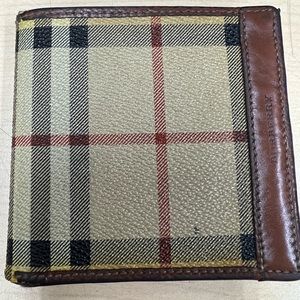 Burberry bi-fold wallet.